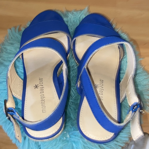 “WORN ONCE” WEDGE SHOES SIZE 7! IN EXCELLENT CONDITION! SMOKE FREE HOME! - Picture 4 of 7